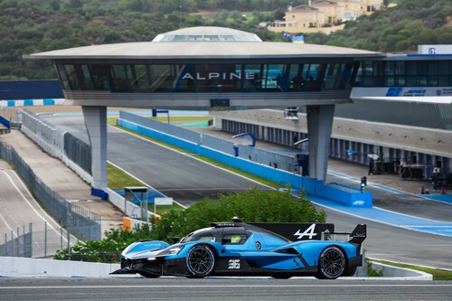 Alpine A424 bei Testfahrten in Jerez.