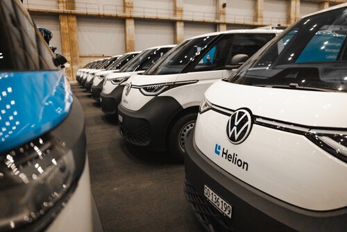 The Swiss company Helion took over 100 VW ID Buzz Cargo as service vehicles.