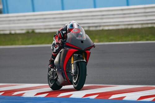 Ducati V21L on test ride.