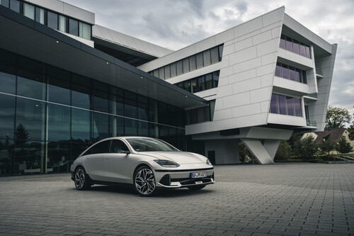Finalist &quot;German Car Of The Year 2024&quot;: Hyundai Ioniq 6.
