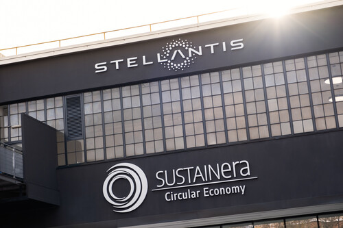 Recycling and reprocessing at the Stellantis &quot;Circular Economy&quot; center in Turin.